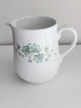 Corelle Callaway Ivy Creamer